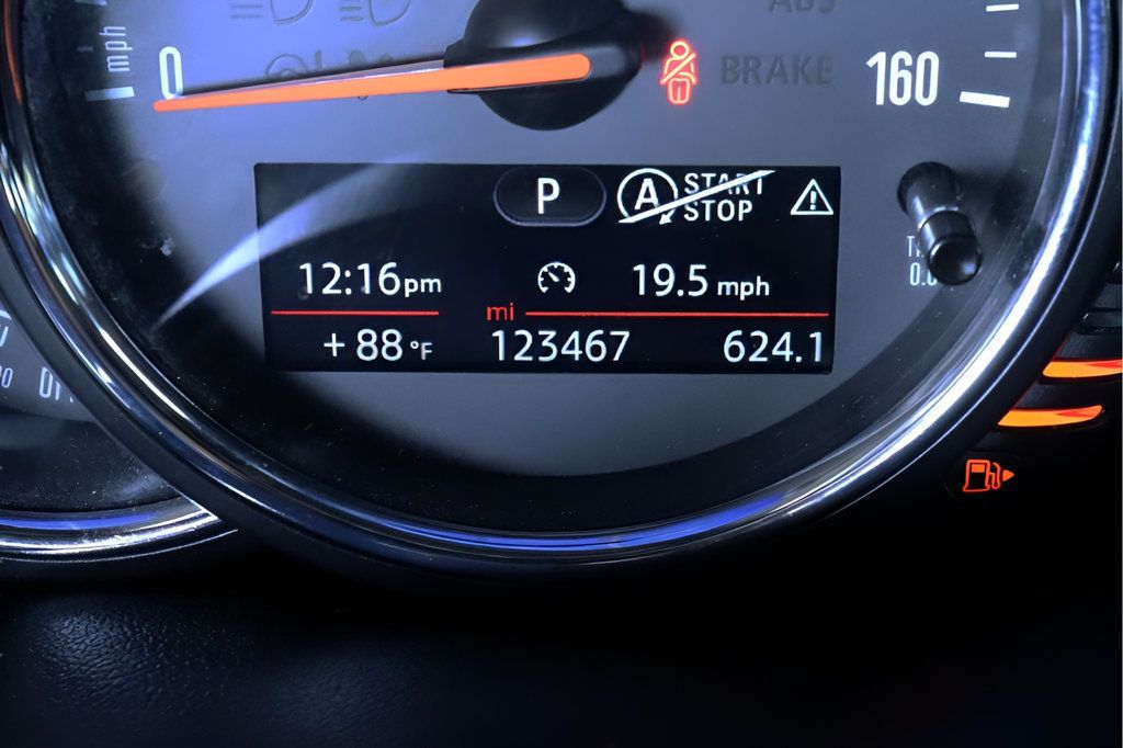 2015 Mini Cooper S Hardtop 4 Door photo 24