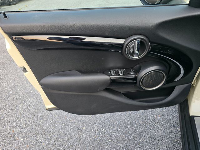 2015 MINI Cooper S Hardtop 4 Door  - 23049797 - 9