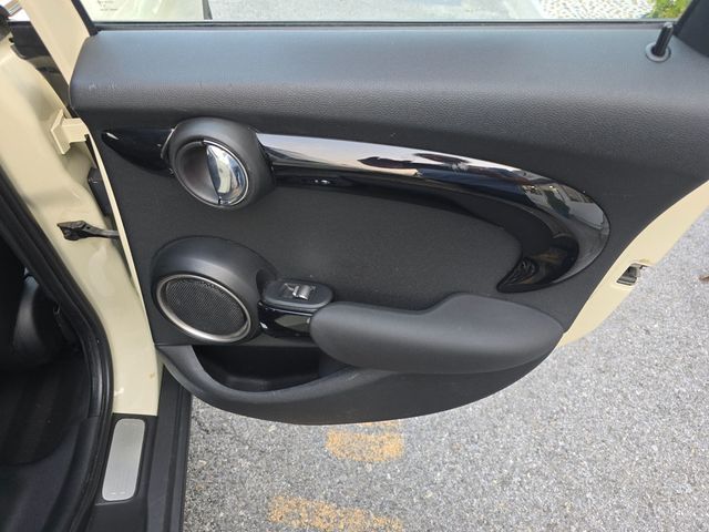 2015 MINI Cooper S Hardtop 4 Door  - 23049797 - 15