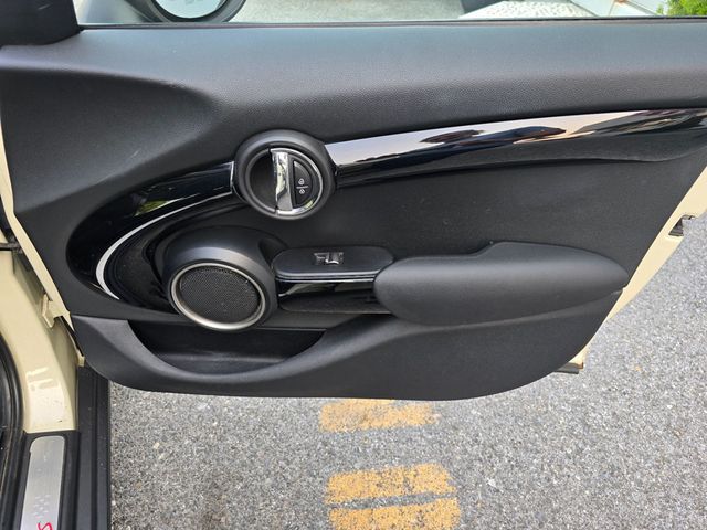 2015 MINI Cooper S Hardtop 4 Door  - 23049797 - 19