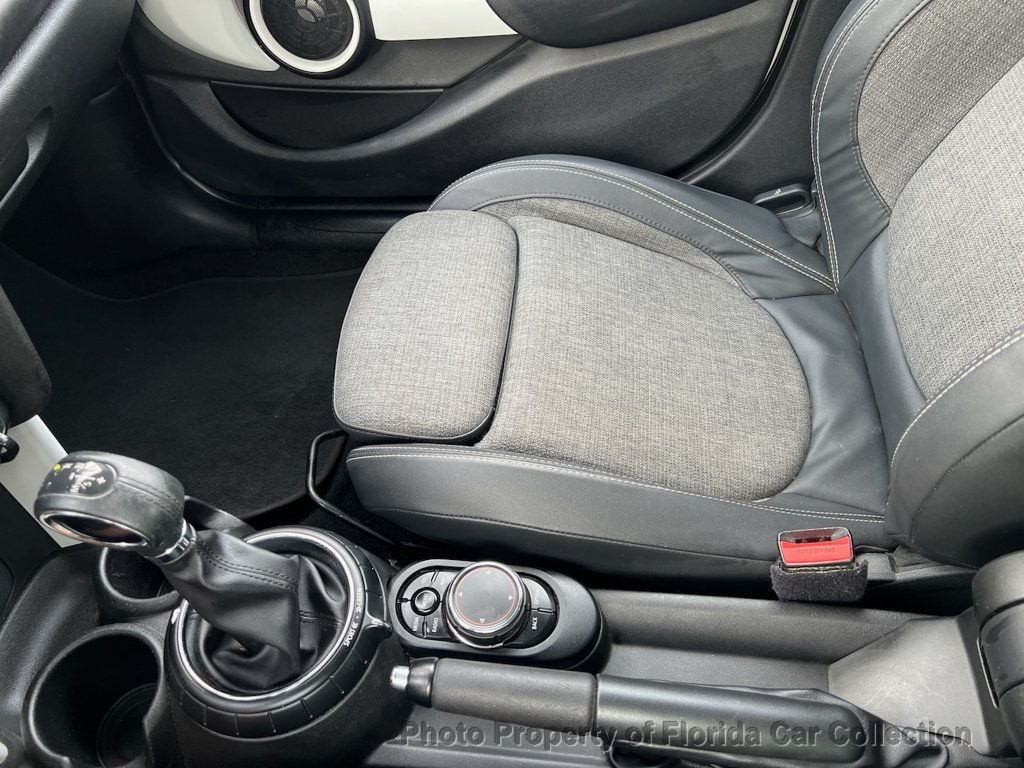 2015 MINI Cooper S Hardtop 4 Door  - 22909649 - 56