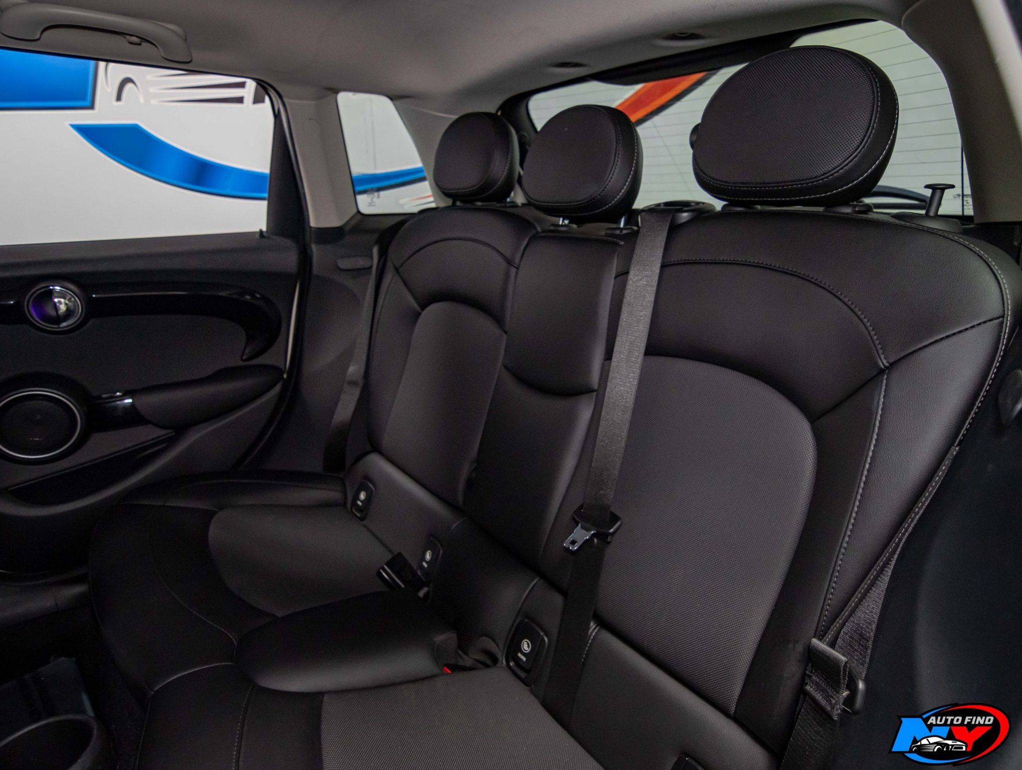 2015 Mini Cooper S Hardtop 4 Door photo 12