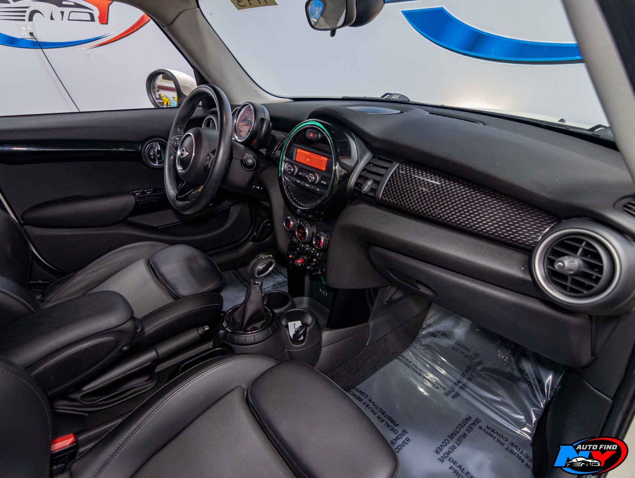 2015 Mini Cooper S Hardtop 4 Door photo 17