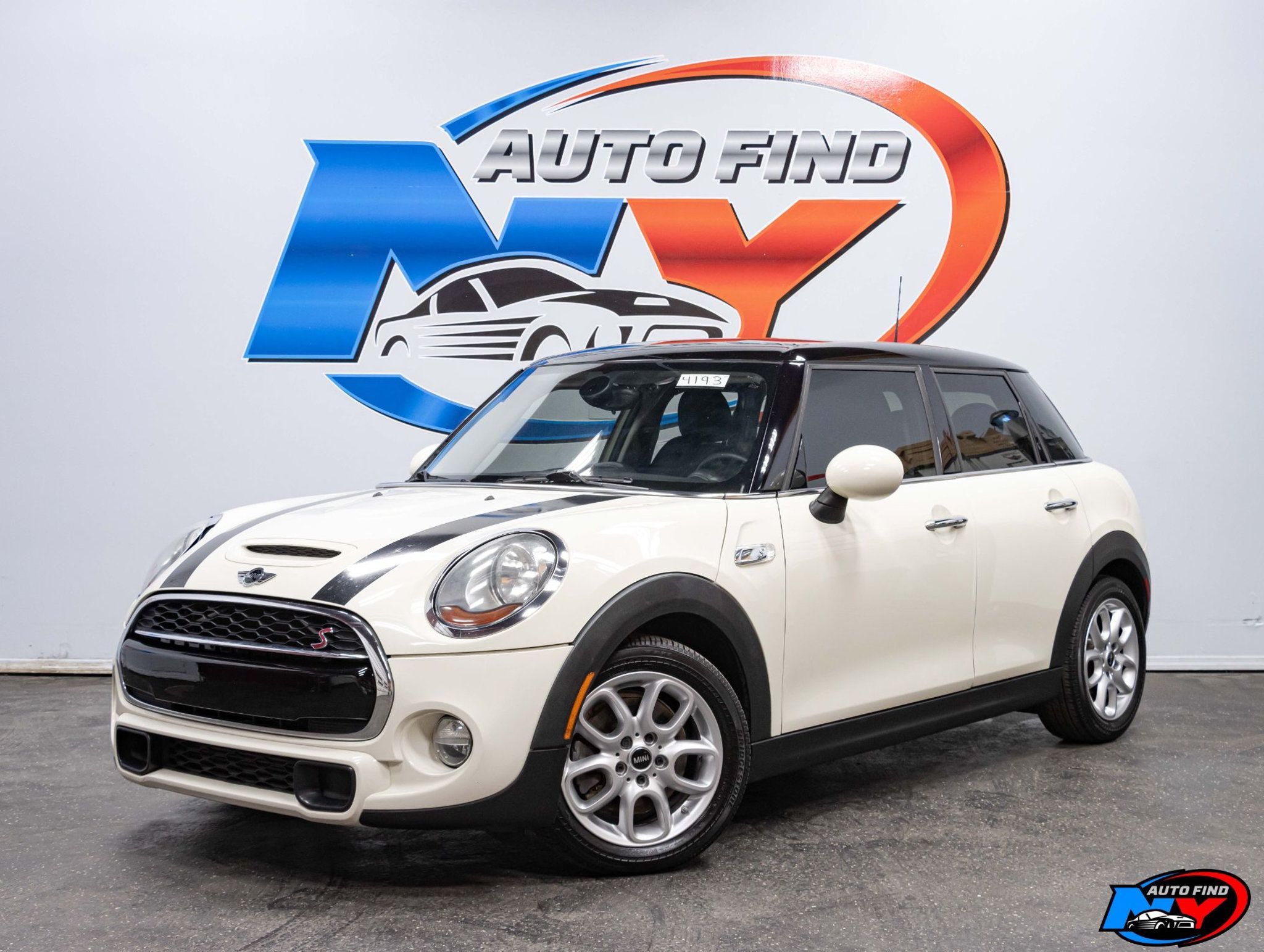 2015 Mini Cooper S Hardtop 4 Door photo 4