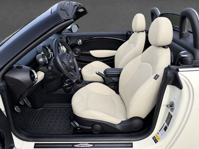 2015 MINI Cooper S Roadster CLEAN CARFAX, CONVERTIBLE, 6-SPD MANUAL, NAVI, JCW EXTERIOR PKG - 23080579 - 9