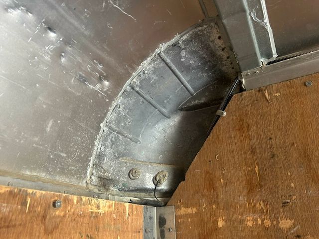 2015 Mitsubishi FUSO FEC72S 16 FOOT BOX TRUCK WITH LIFTGATE MANY OTHERS IN STOCK - 22827631 - 23