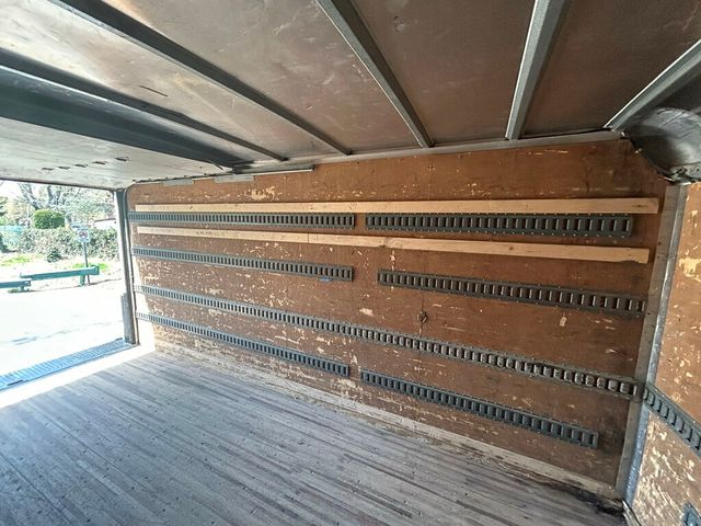 2015 Mitsubishi FUSO FEC72S 16 FOOT BOX TRUCK WITH LIFTGATE MANY OTHERS IN STOCK - 22827631 - 25