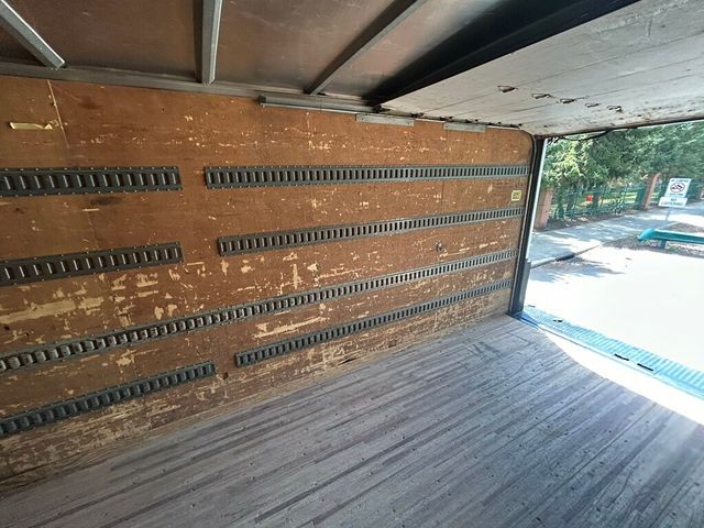 2015 Mitsubishi FUSO FEC72S 16 FOOT BOX TRUCK WITH LIFTGATE MANY OTHERS IN STOCK - 22827631 - 27