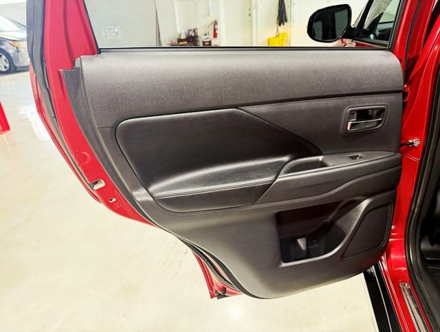 2015 Mitsubishi Outlander 2WD 4dr SE - 22931775 - 27
