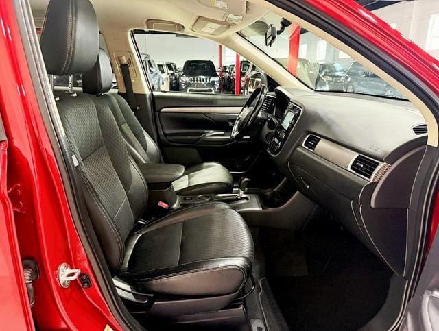 2015 Mitsubishi Outlander 2WD 4dr SE - 22931775 - 32