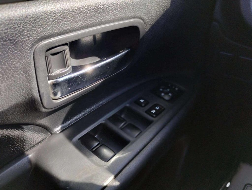 2015 Mitsubishi Outlander 2WD 4dr SE - 22934572 - 27
