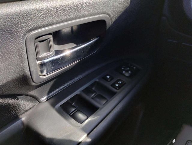 2015 Mitsubishi Outlander 2WD 4dr SE - 22934572 - 27