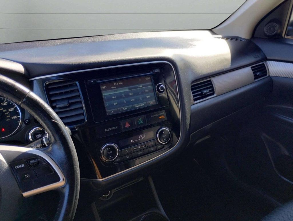 2015 Mitsubishi Outlander 2WD 4dr SE - 22934572 - 30