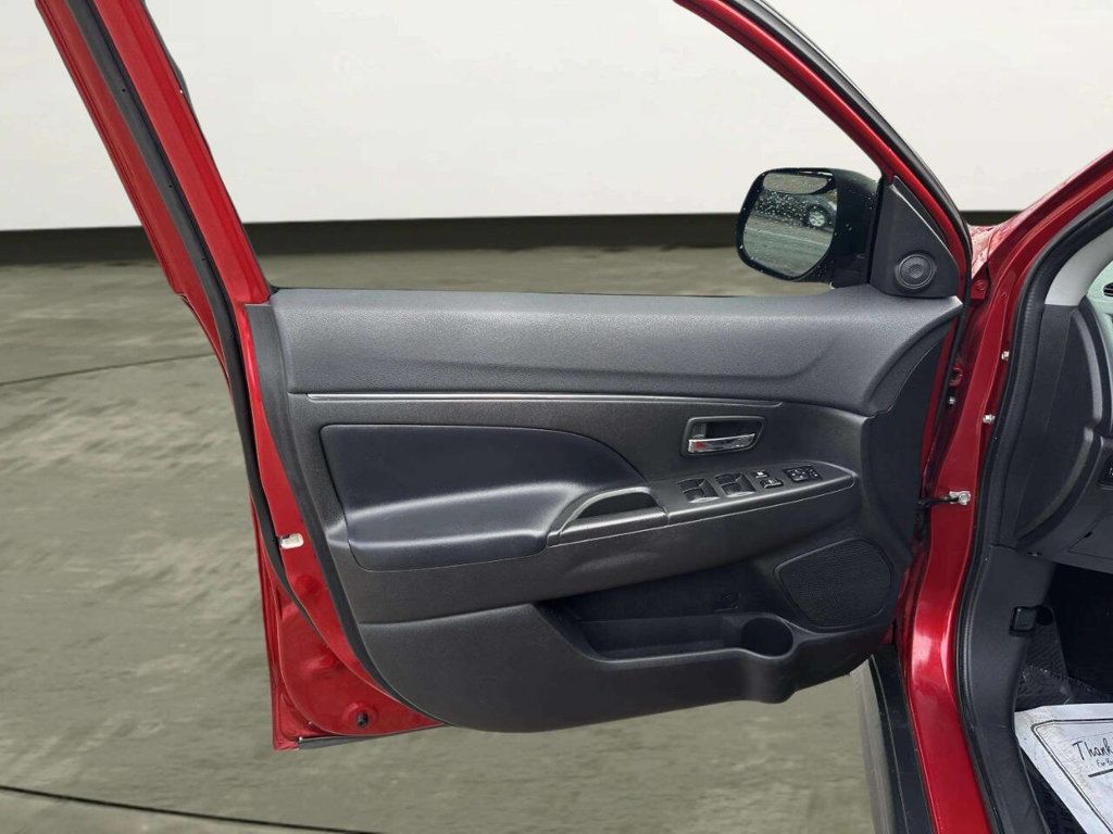 2015 Mitsubishi Outlander Sport 2WD 4dr CVT SE - 22977680 - 9