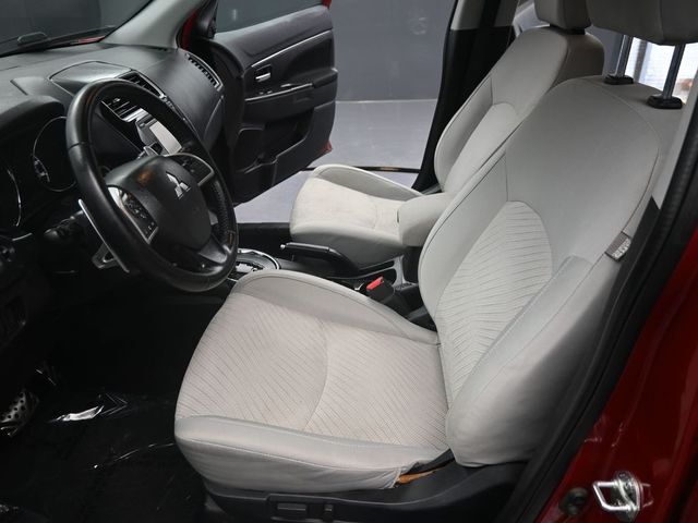 2015 Mitsubishi Outlander Sport AWD 4dr CVT 2.4 GT - 23025462 - 4