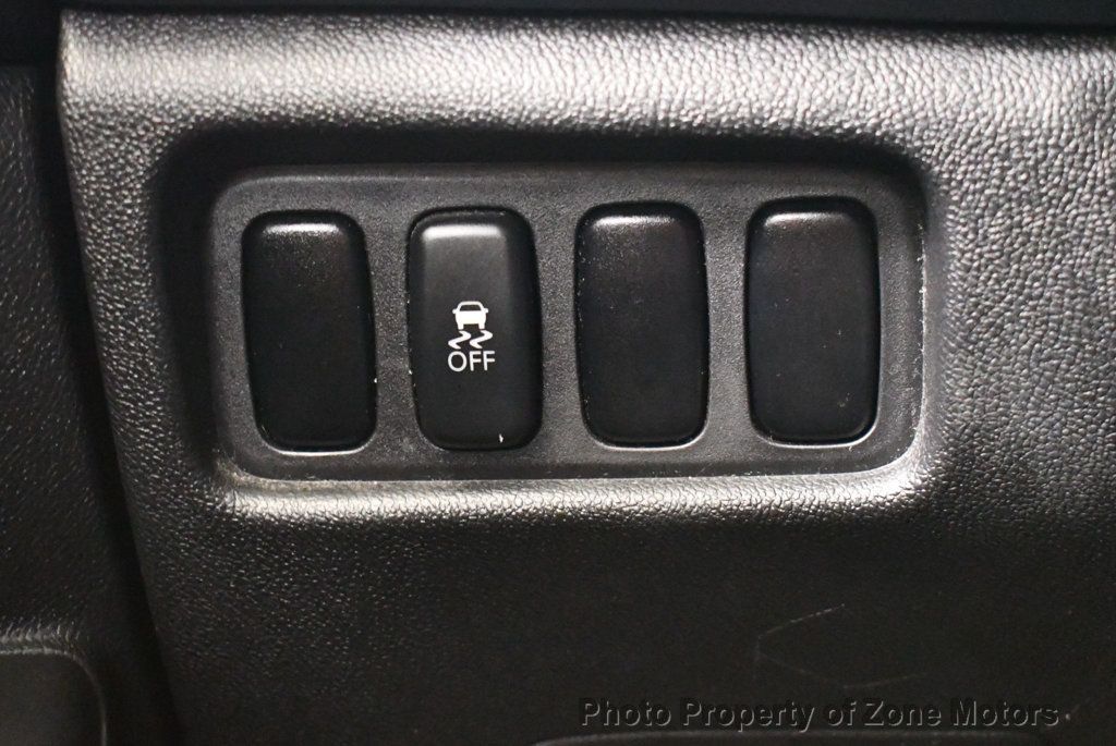 2015 Mitsubishi Outlander Sport ES photo 22