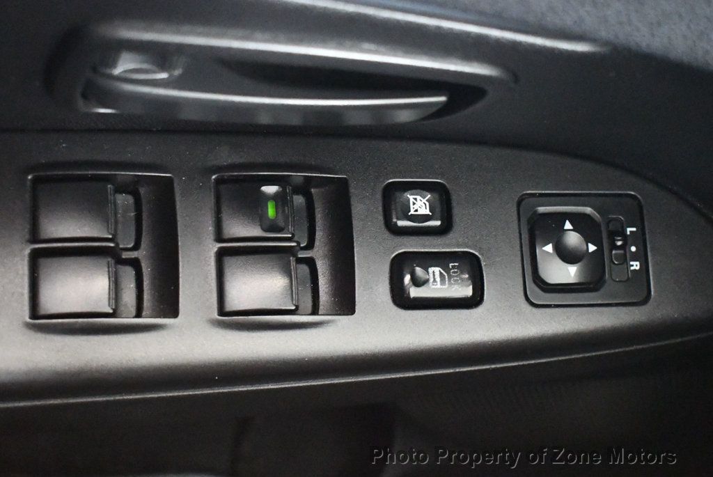 2015 Mitsubishi Outlander Sport ES photo 23