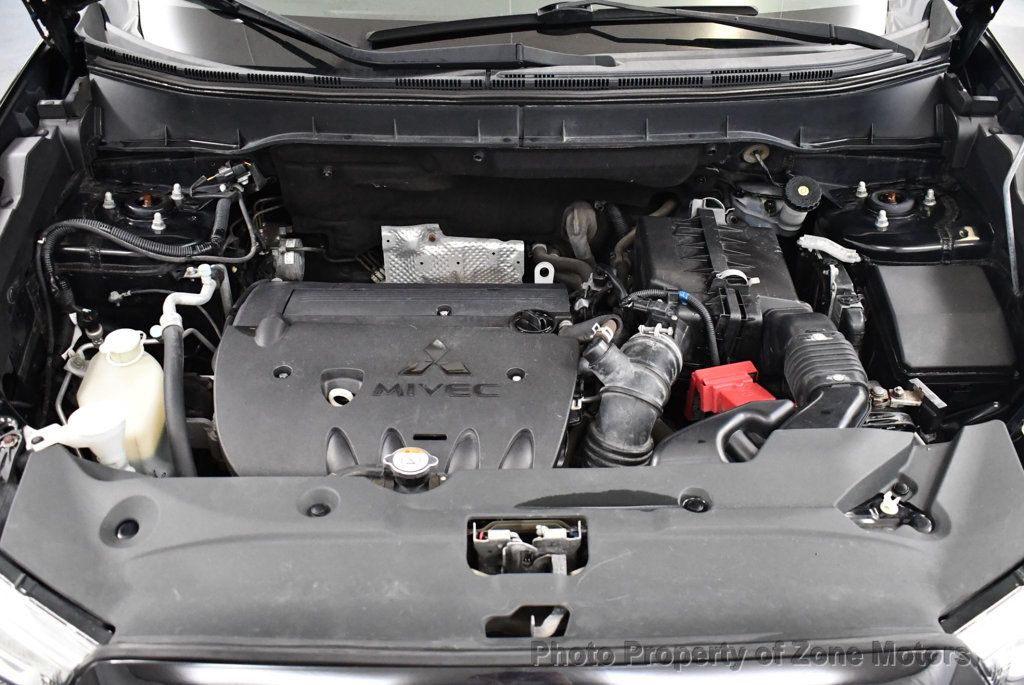 2015 Mitsubishi Outlander Sport ES photo 35