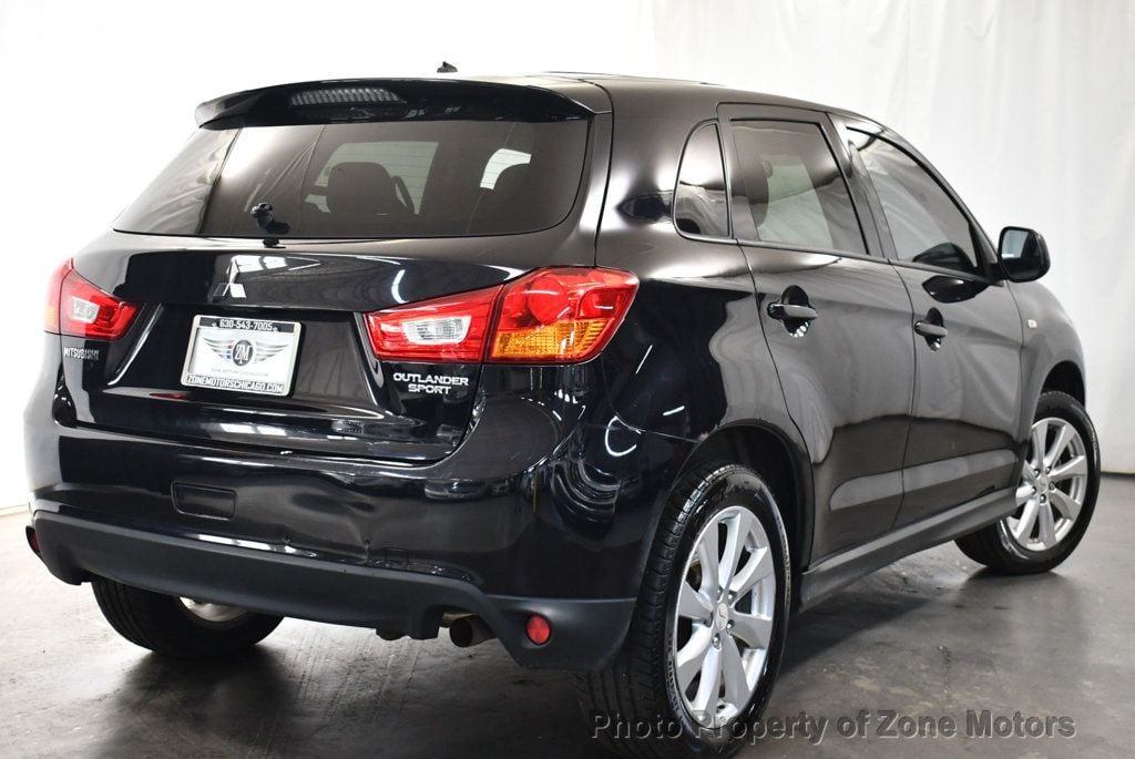 2015 Mitsubishi Outlander Sport ES photo 8