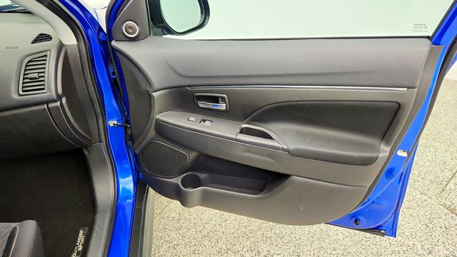 2015 Mitsubishi Outlander Sport SE AWC w/ Premium Package & Panoramic Glass Roof - 23090591 - 25