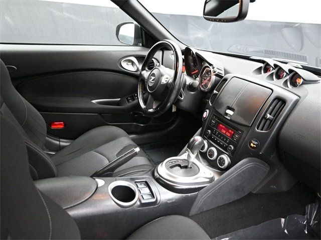 2015 Nissan 370Z 2dr Roadster Automatic - 22959106 - 13