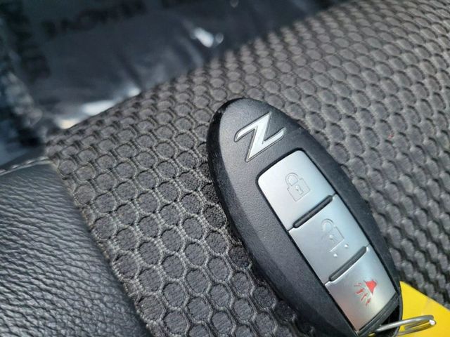 2015 Nissan 370Z Touring Sport Roadster 2D - 22924039 - 25