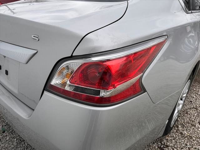 2015 Nissan Altima 2.5 - 22353314 - 18