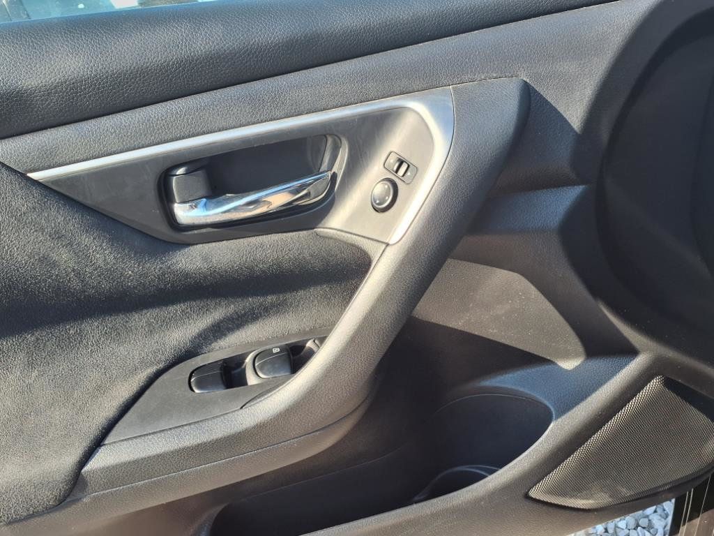 2015 Nissan Altima 2.5 - 22898028 - 13