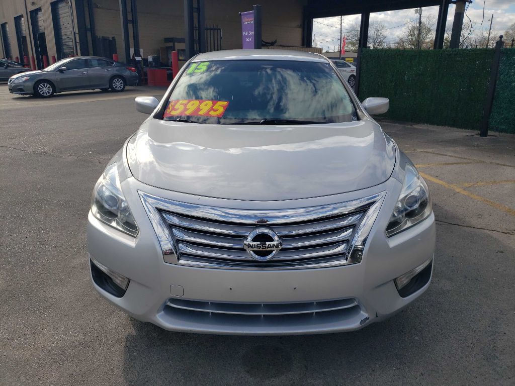 2015 Nissan Altima 2.5 S photo 2