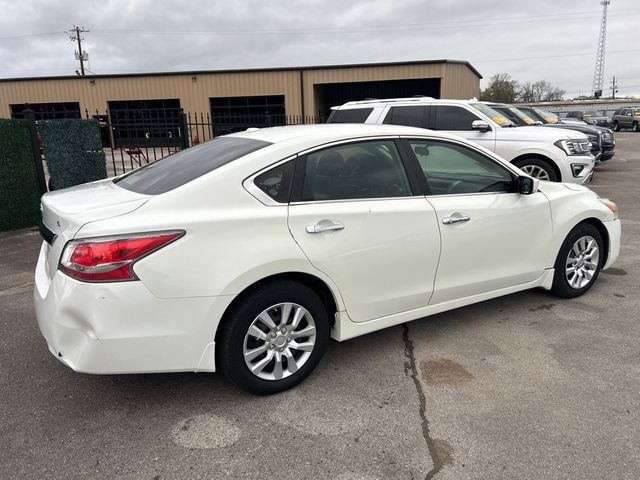 2015 Nissan Altima 4dr Sedan I4 2.5 S - 22998773 - 3