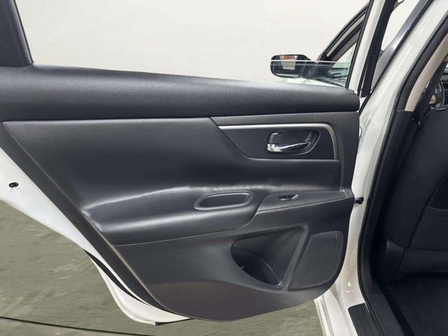 2015 Nissan Altima 4dr Sedan I4 2.5 S - 22977663 - 13