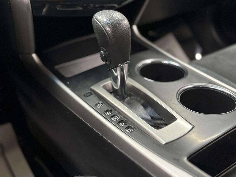 2015 Nissan Altima 4dr Sedan I4 2.5 S - 22977663 - 26