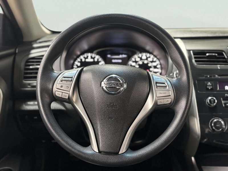 2015 Nissan Altima 4dr Sedan I4 2.5 S - 22977663 - 27