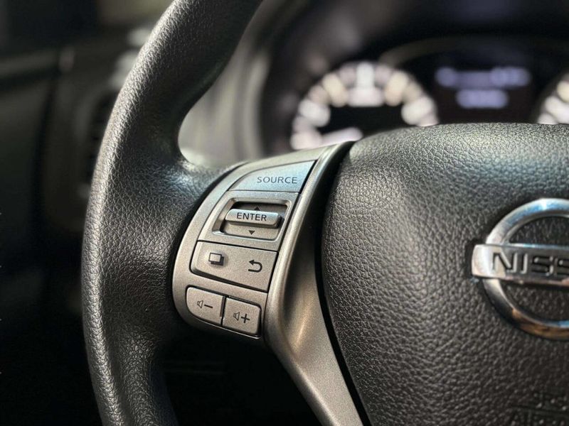 2015 Nissan Altima 4dr Sedan I4 2.5 S - 22977663 - 28