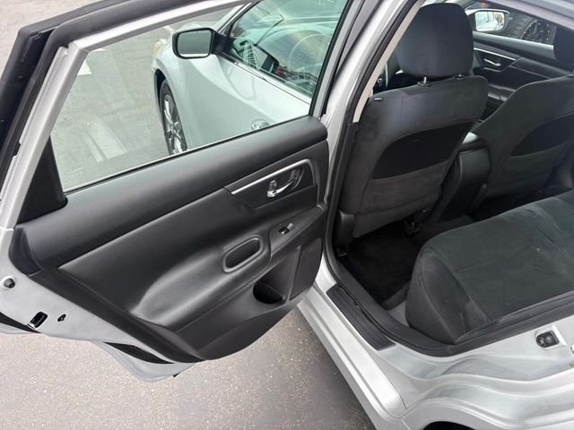 2015 Nissan Altima 4dr Sedan I4 2.5 S - 22993981 - 16