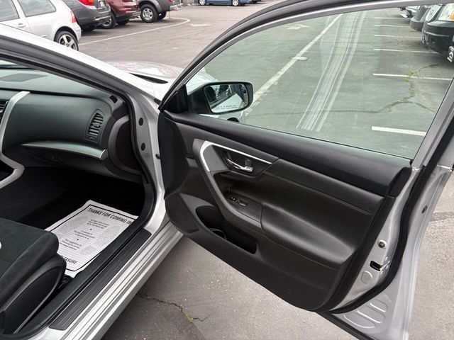 2015 Nissan Altima 4dr Sedan I4 2.5 S - 22993981 - 17