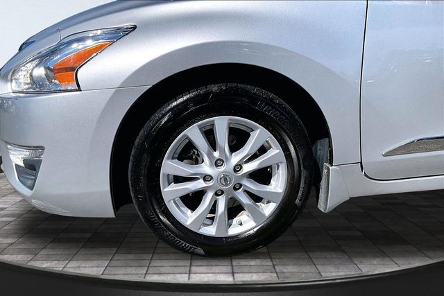 2015 Nissan Altima 4dr Sedan I4 2.5 S - 23079677 - 35