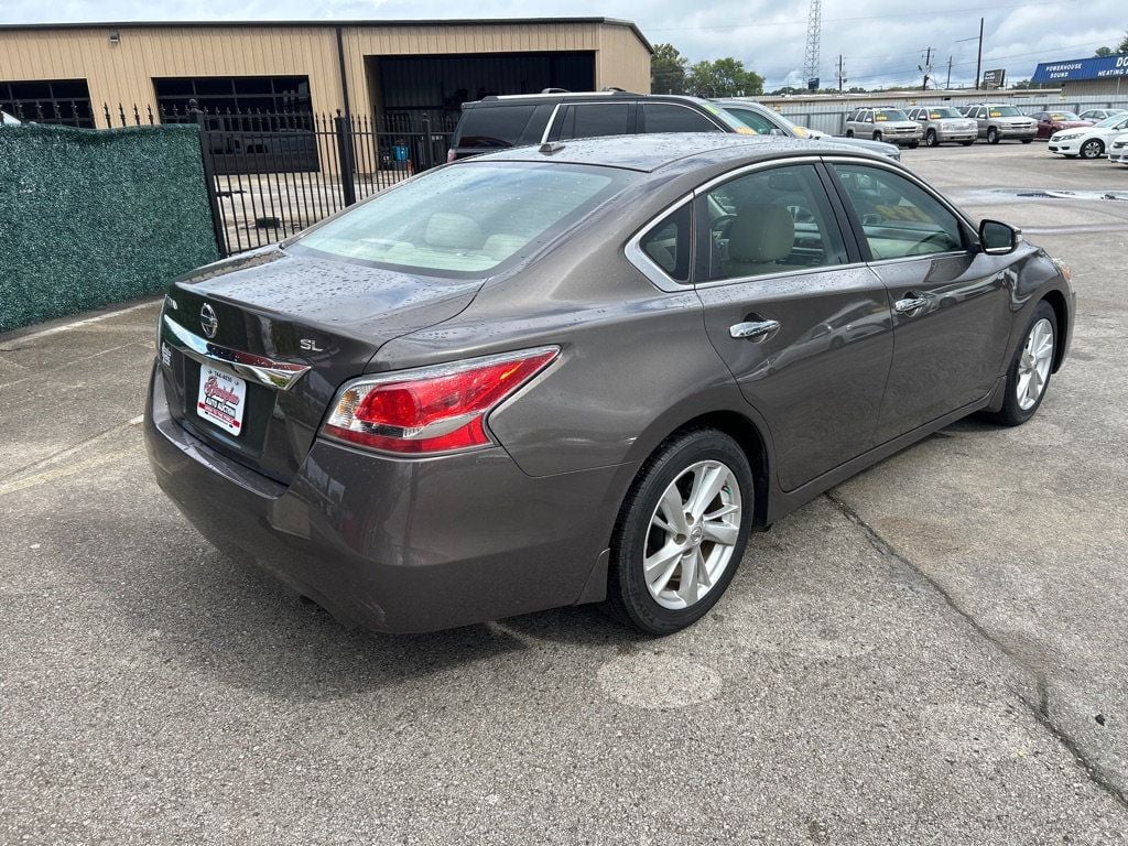 2015 Nissan Altima 2.5 SL photo 2