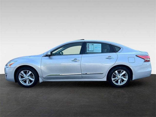 2015 Nissan Altima 2.5 SL photo 2
