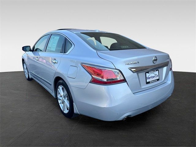 2015 Nissan Altima 2.5 SL photo 3