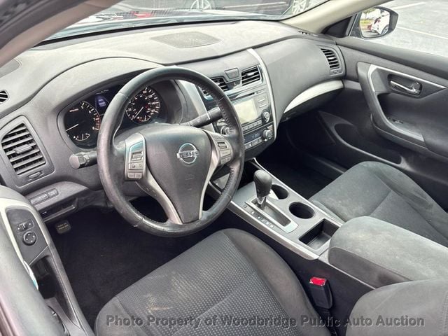 2015 Nissan Altima 4dr Sedan I4 2.5 SV - 22935773 - 8