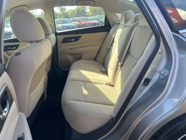 2015 Nissan Altima 4dr Sedan I4 2.5 SV - 23089633 - 6