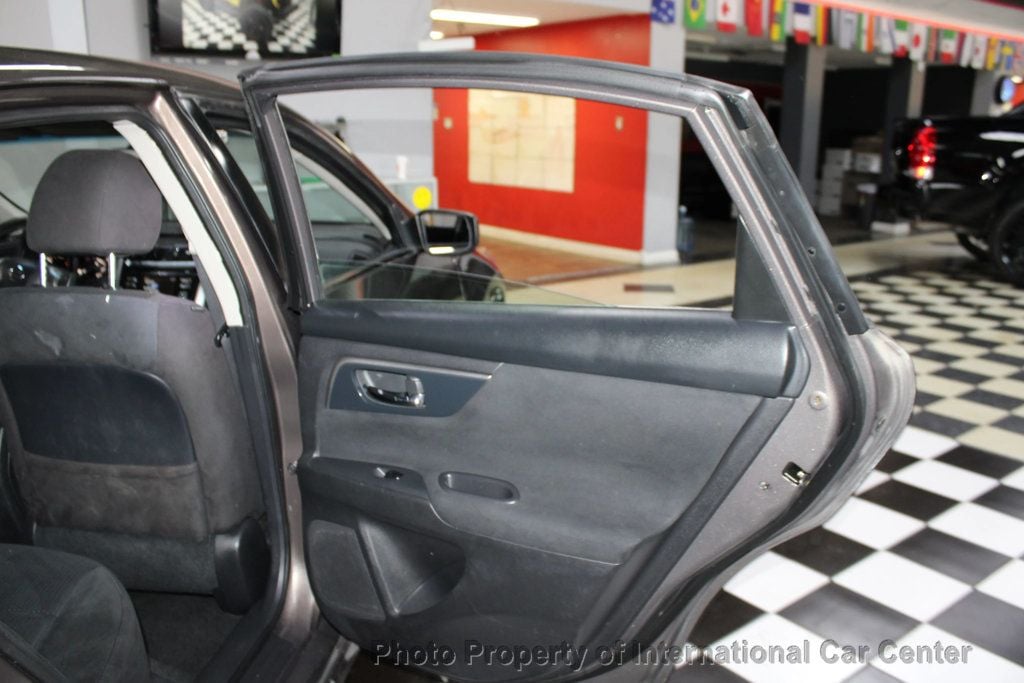 2015 Nissan Altima 4dr Sedan I4 2.5 SV - 22884143 - 22