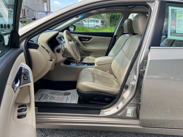2015 Nissan Altima 4dr Sedan V6 3.5 SL - 23061584 - 10