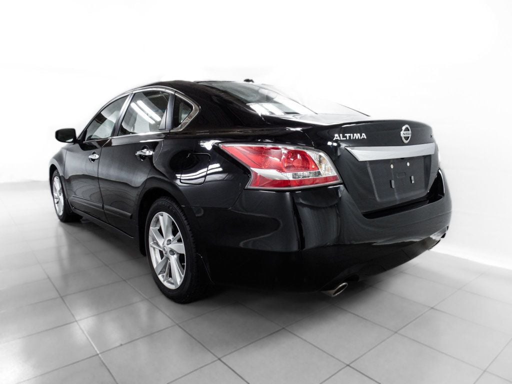 2015 Nissan Altima SV - 22564186 - 3