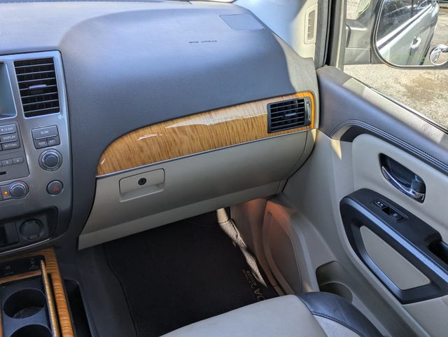 2015 Nissan Armada  - 22971225 - 17