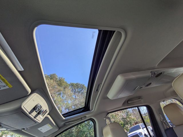 2015 Nissan Armada  - 22971225 - 21