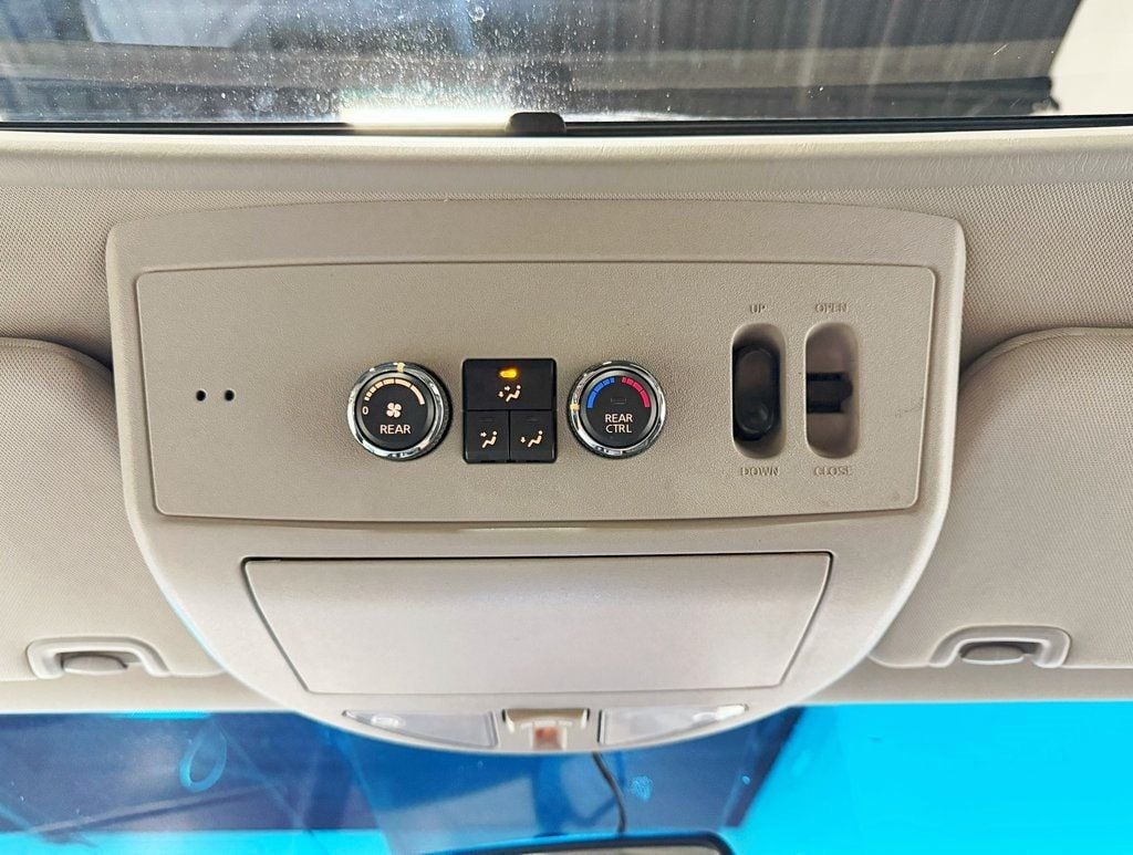 2015 Nissan Armada Platinum photo 21