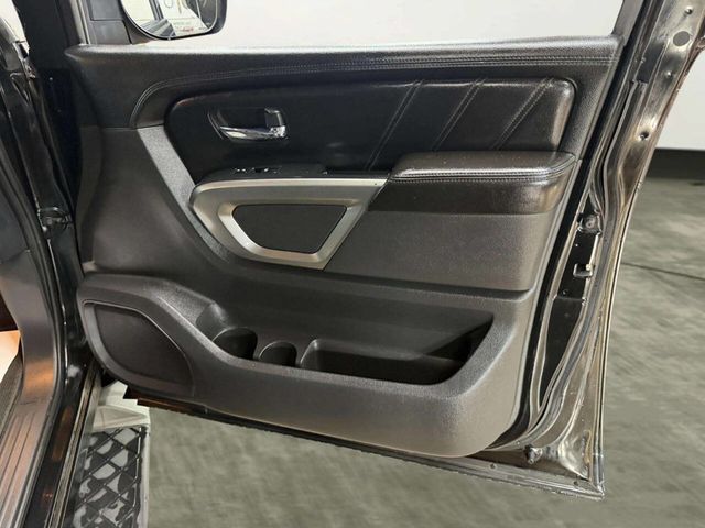 2015 Nissan Armada 4WD 4dr Platinum - 22979974 - 34