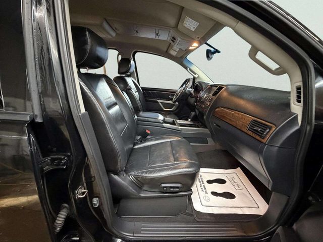 2015 Nissan Armada 4WD 4dr Platinum - 22979974 - 35